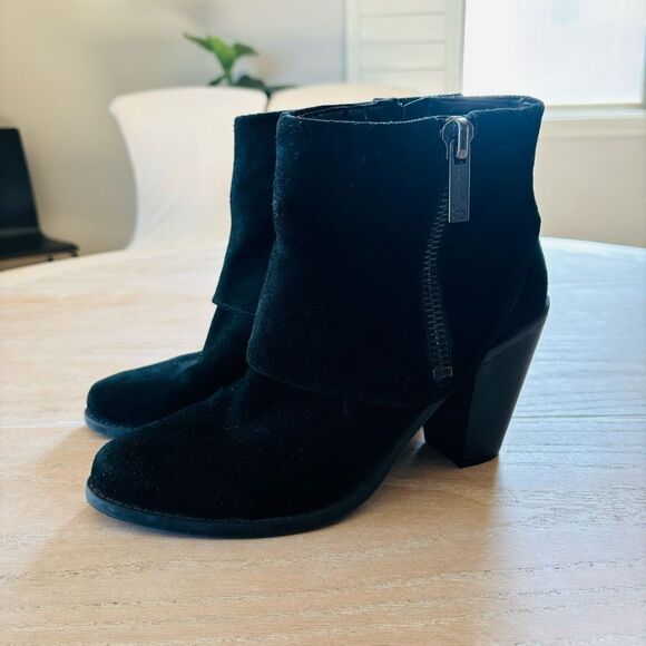 Jessica Simpson Caufield size 8 suede zip booties in black - Picture 2 of 8